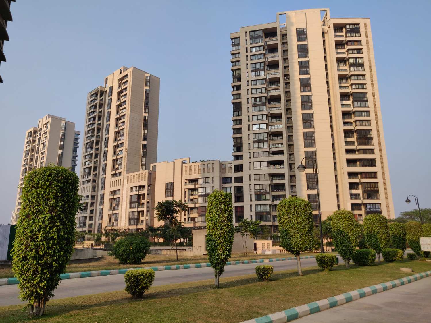Jaypee Greens Crescent Court at Greater Noida
